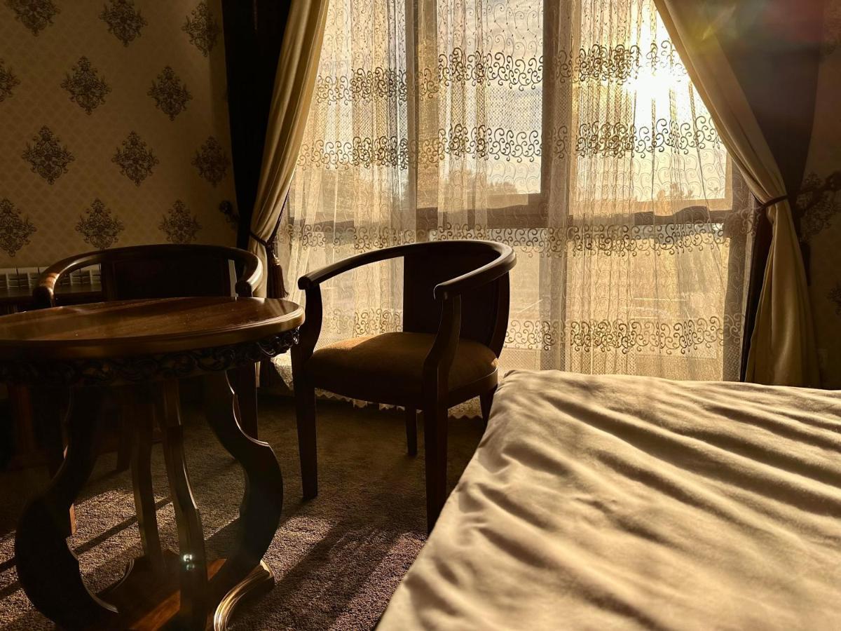 Boulevard Palace Hotel Samarkand Esterno foto