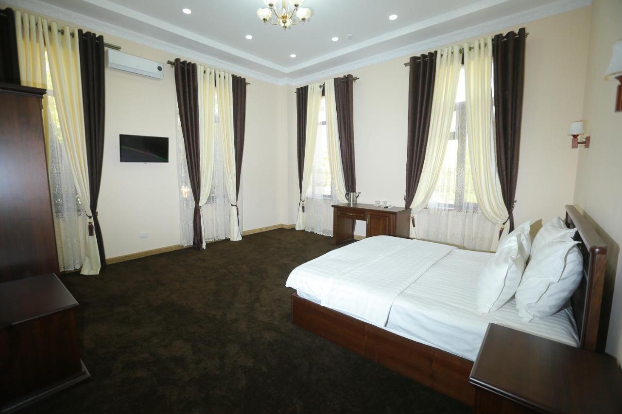 Boulevard Palace Hotel Samarkand Esterno foto
