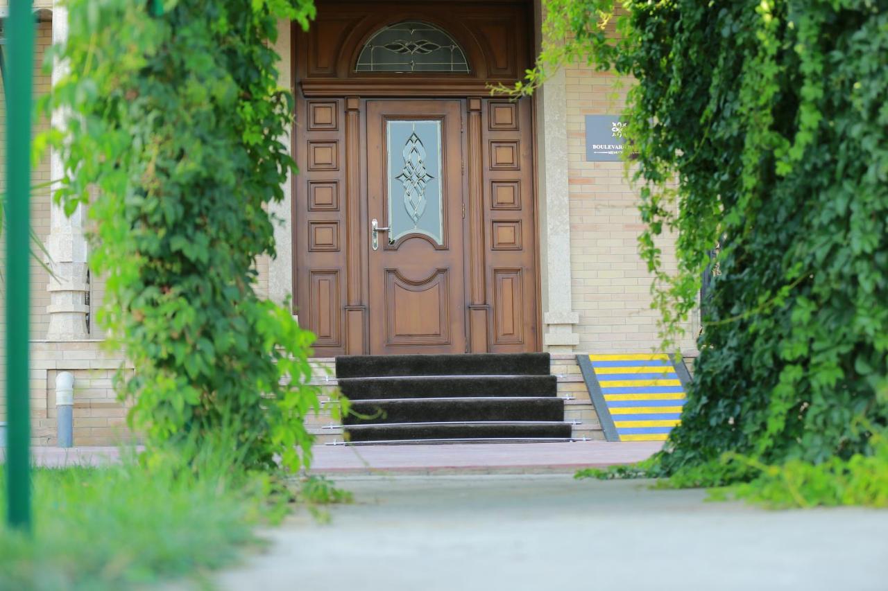 Boulevard Palace Hotel Samarkand Esterno foto