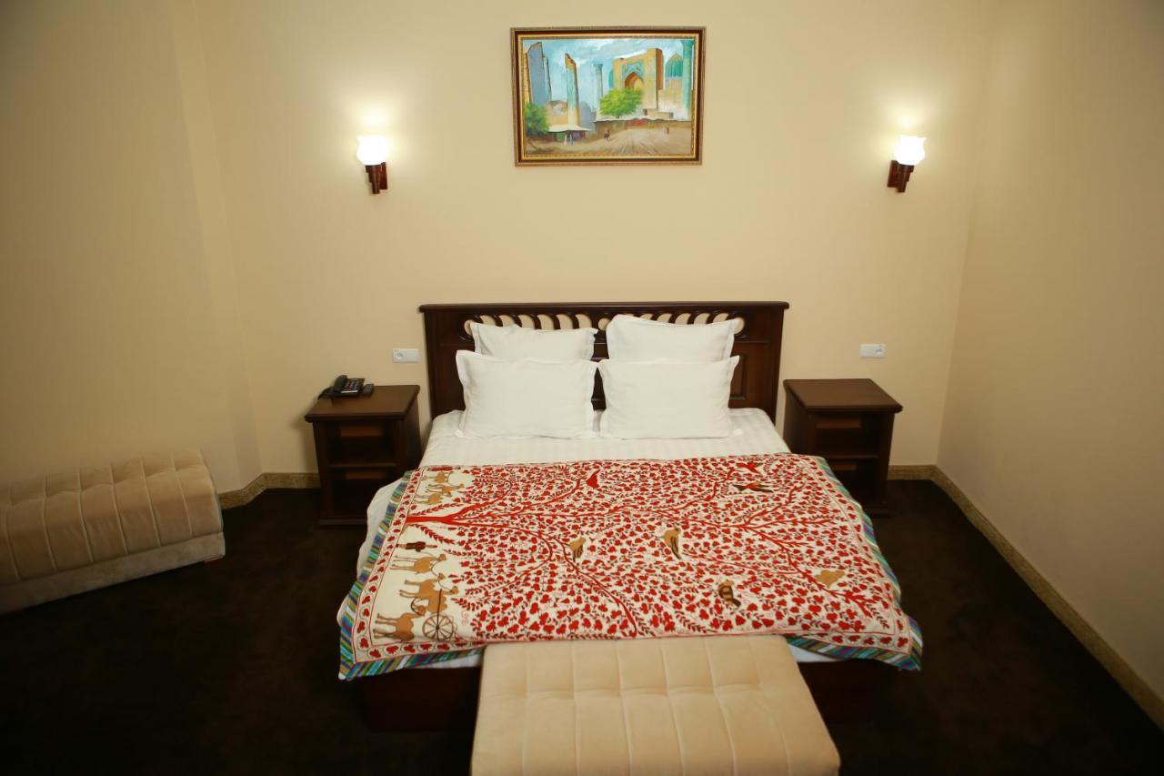 Boulevard Palace Hotel Samarkand Esterno foto
